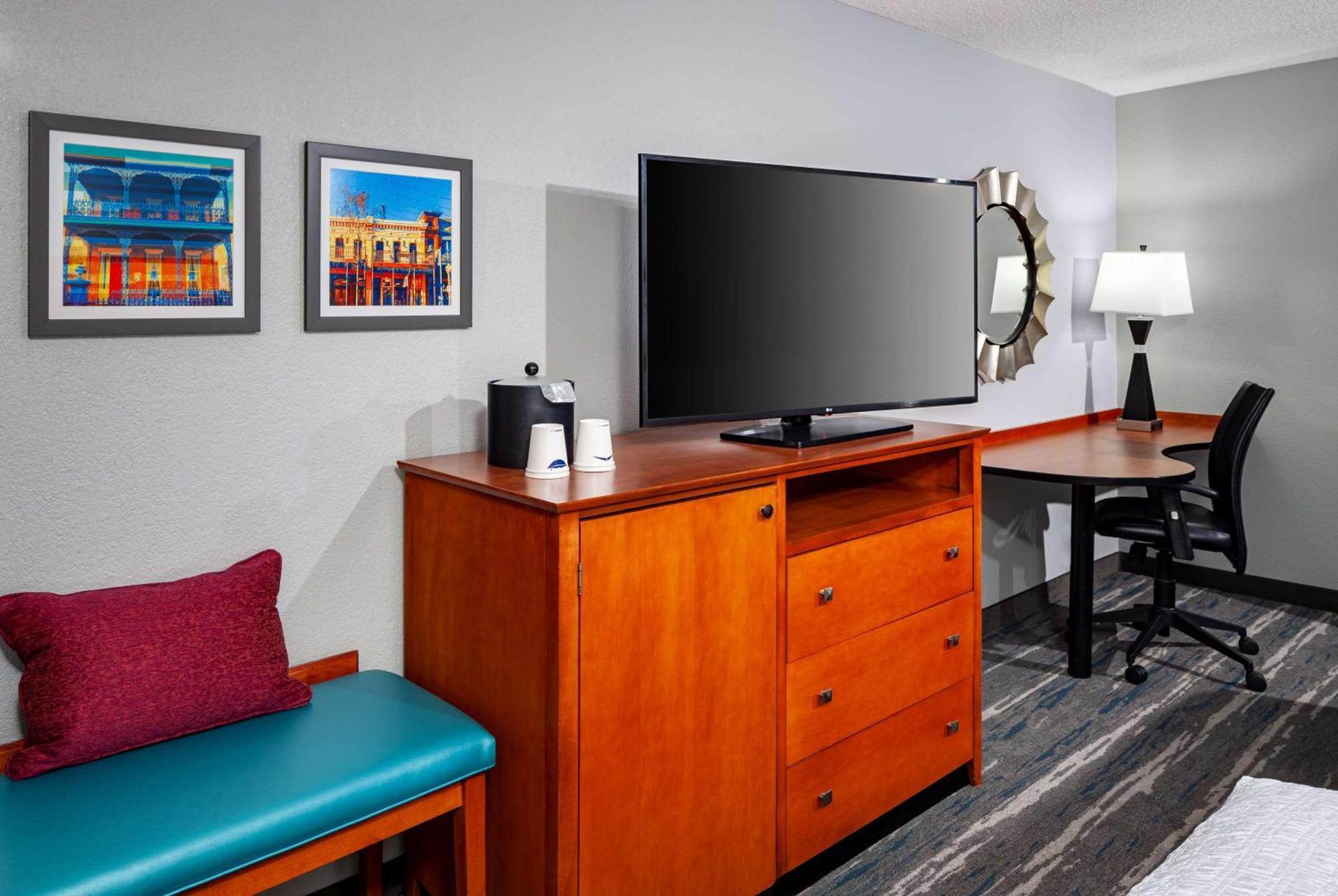 Hampton Inn & Suites Mobile I-65@ Airport Boulevard Exteriér fotografie