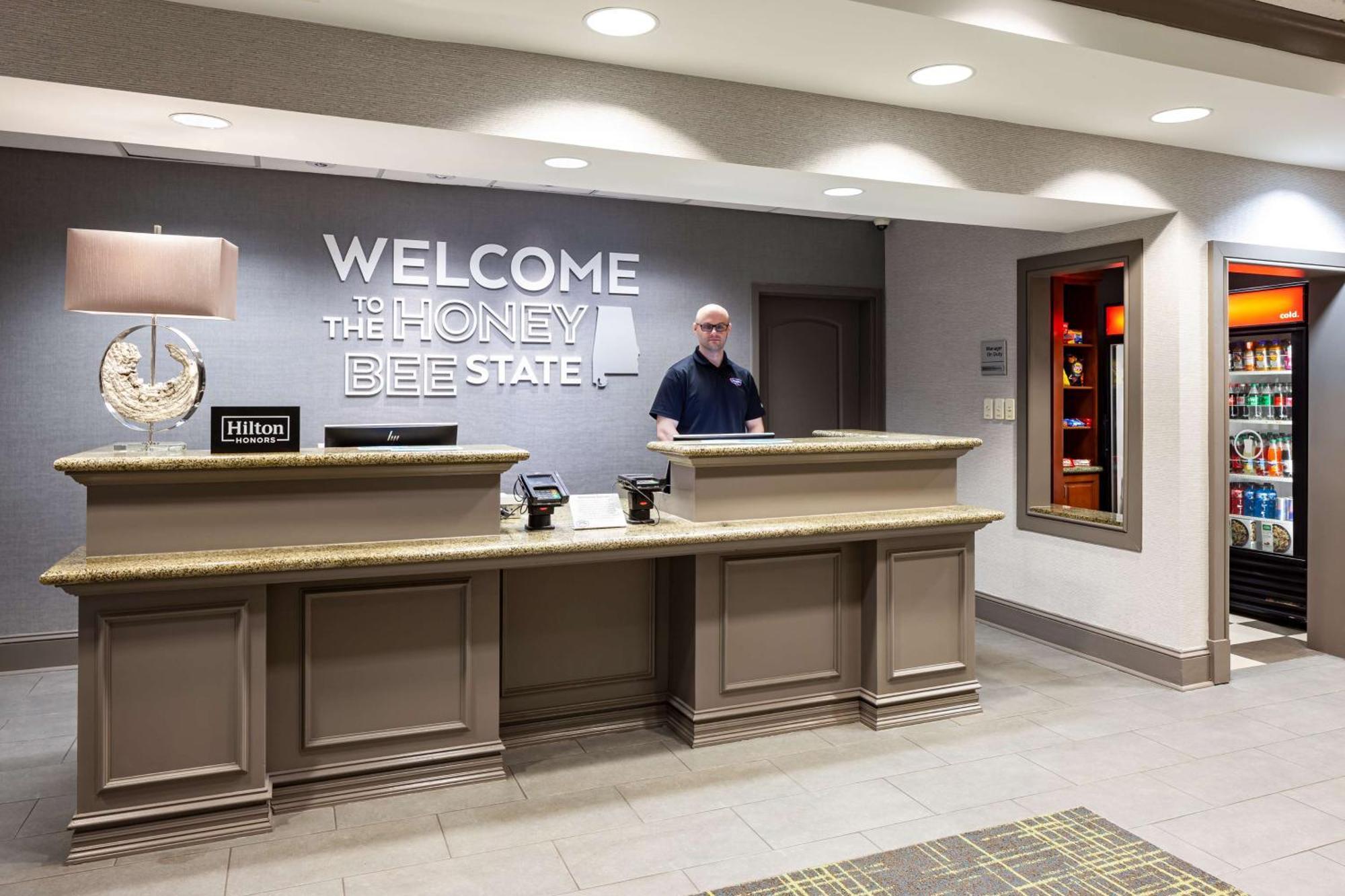 Hampton Inn & Suites Mobile I-65@ Airport Boulevard Exteriér fotografie