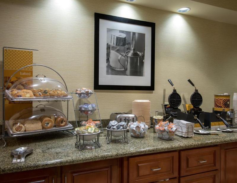 Hampton Inn & Suites Mobile I-65@ Airport Boulevard Exteriér fotografie